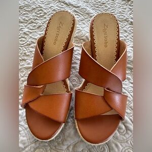 Zigi Soho Sandals Womens 9 Cognac Espadrille Open Toe Criss Cross Strap Casual